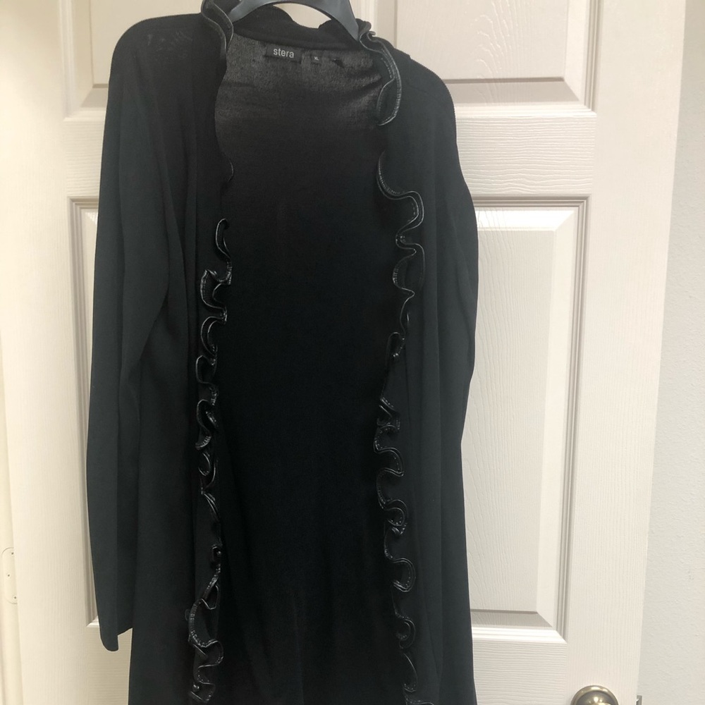 Women’s Black XL Cardigan